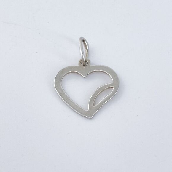Vintage Sterling Silver 925 Openwork Heart Pendant - Picture 4 of 6